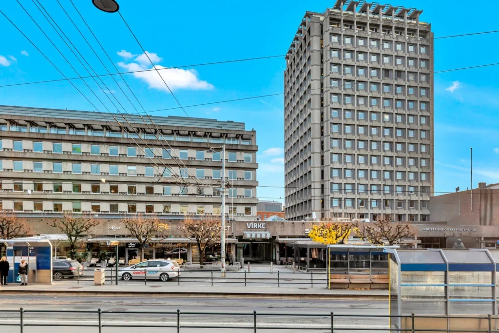 Kontor for 2-4 ansatte midt på Solli plass