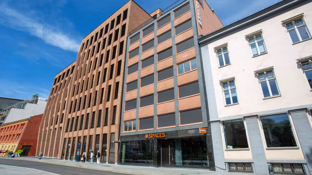 Kontor for 2-4 ansatte nær Slottsparken