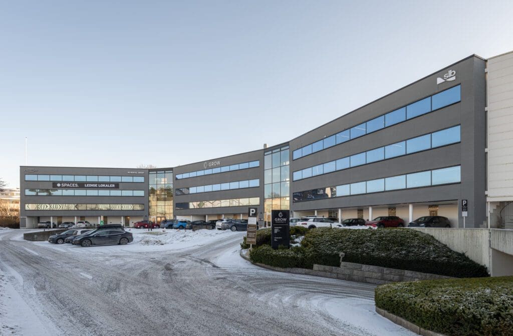 Kontor for 2-4 ansatte rett ved Lysaker Stasjon
