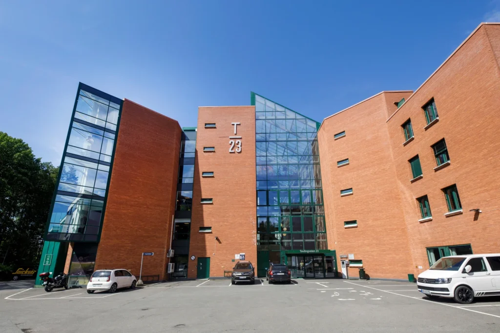 Office for rent in prime location at Alna